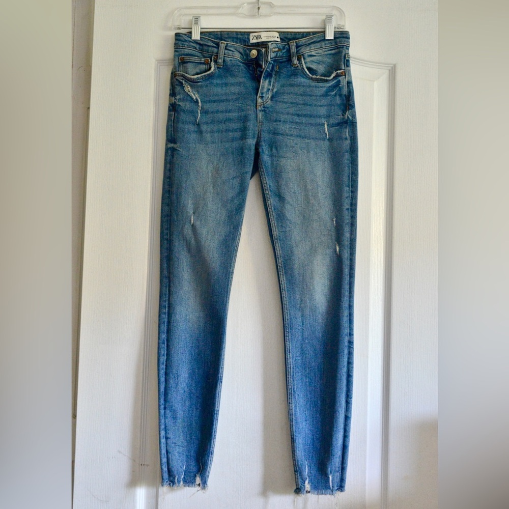 ZARA Skinny Jeans